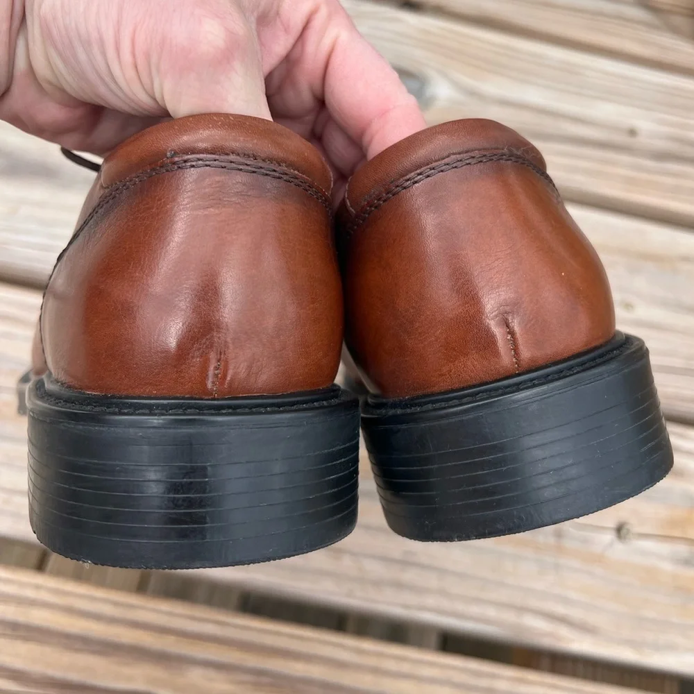 - Dockers Sz 10 Perspective Tan Leather Oxford Dress Shoes! EUC!